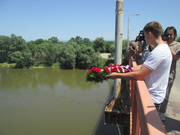 Варварин памти невине жртве НАТО агресије